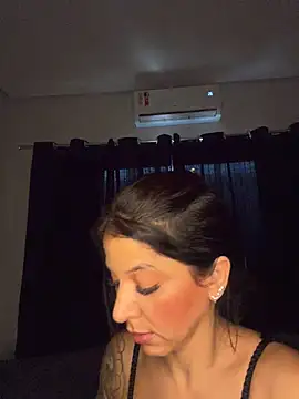 Biazinhabdsm webcam
