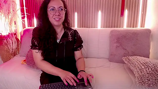 Velvet_Curly webcam