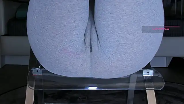 Cameltoe_squirt_inPants webcam