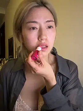 Olivia_PINK0322
