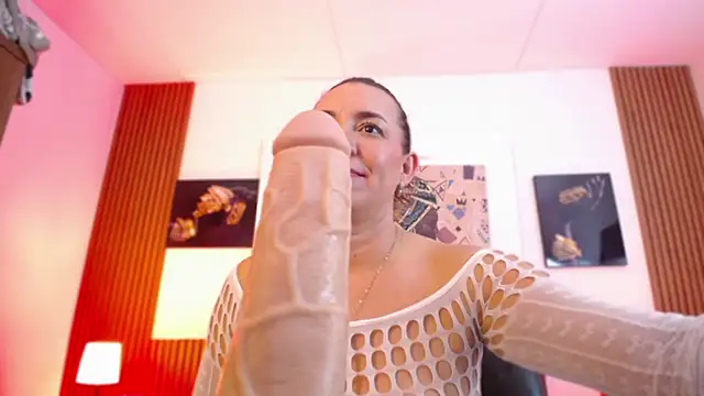 milfsecret69 webcam