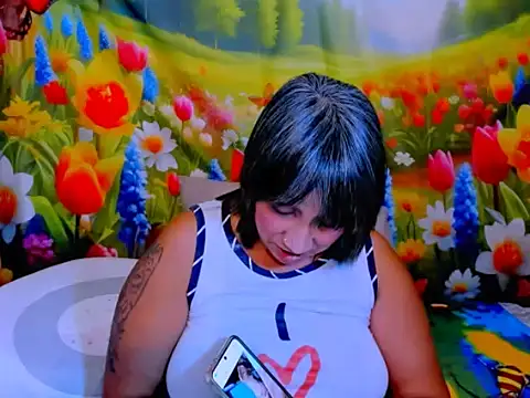 indianroxy webcam