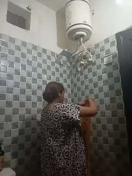 Trisha_71 webcam
