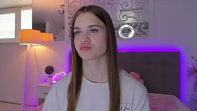 LuisaClover webcam