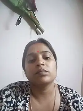 Trisha_71 webcam