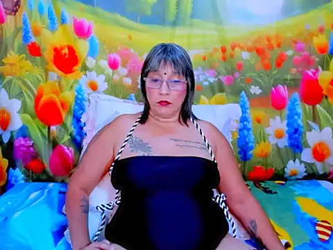 indianroxy webcam