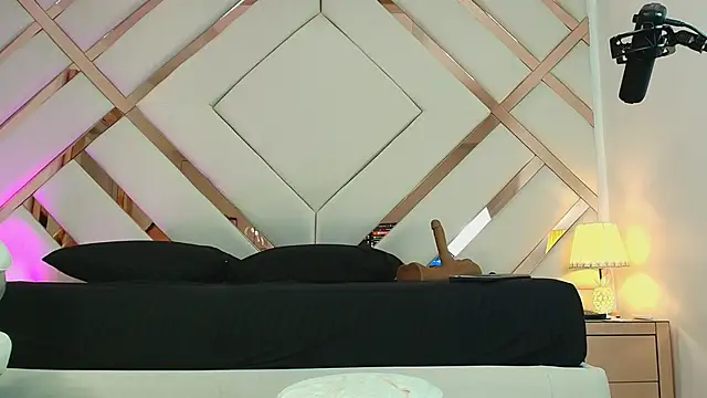 Noa_butterfly_ webcam