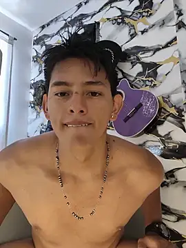 Smigitaveita - Male webcam sex chat