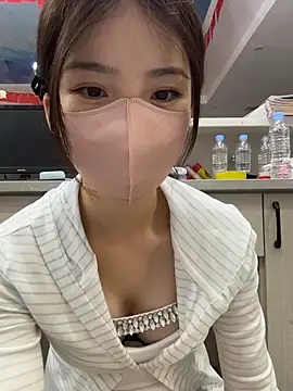 gougou13 webcam