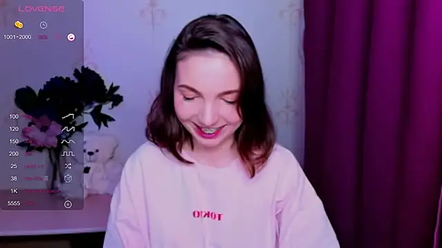 KindHazelHere_ webcam