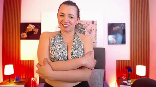 milfsecret69 webcam