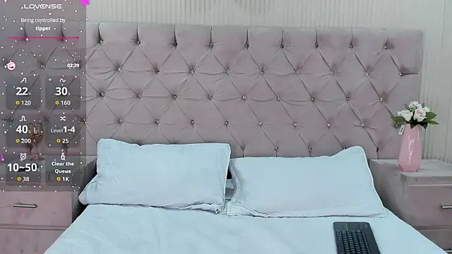 ZarinaWynne webcam
