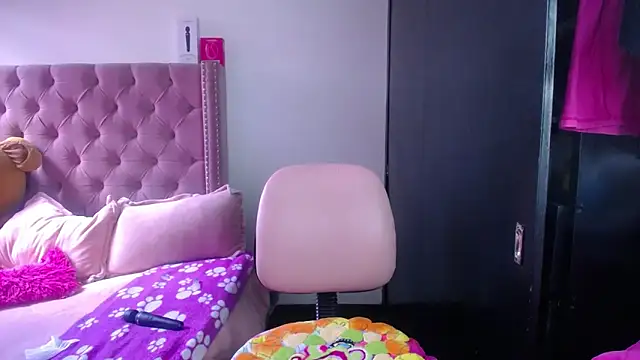 kattybbwbigboobs_ webcam