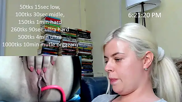 queenofthenighttt webcam