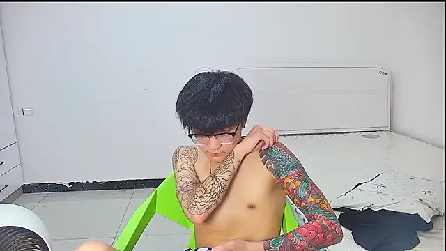 KK-cuteboy webcam