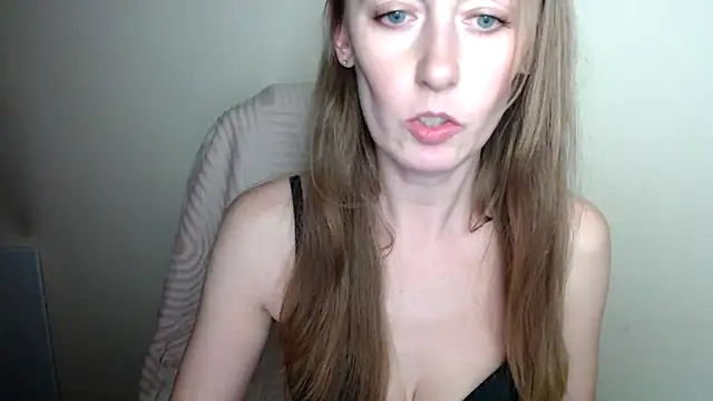 LiaSeass_ webcam