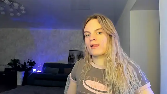 milliKira006 webcam