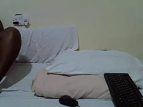cozy_kisses webcam