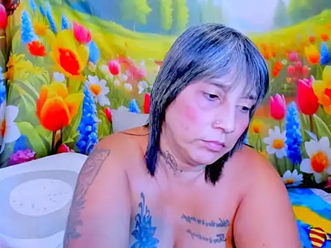 indianroxy webcam