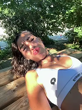 Lalla_Amani webcam
