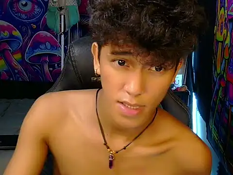 hugekenbigcock webcam