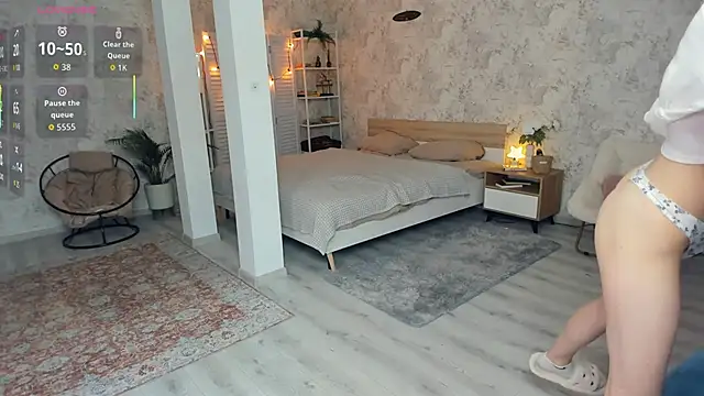 LianneBynon webcam