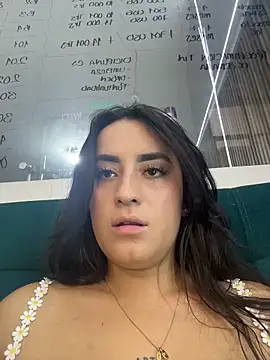 Antonella_Julieta webcam