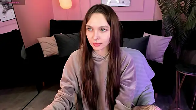 ChloeSunny webcam