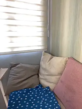 PamelaJonsom_ webcam