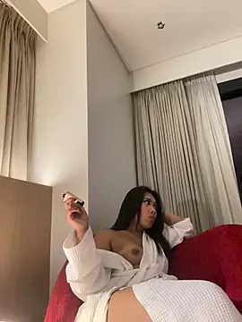 Model: hugecock_tamira