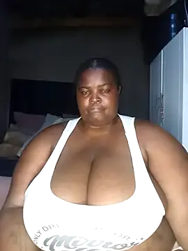 ChubbyLucia webcam