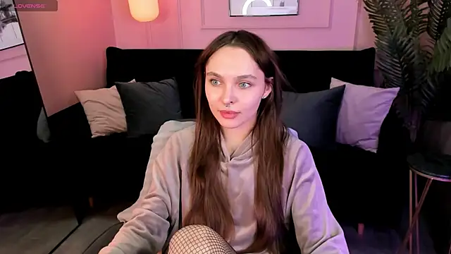 ChloeSunny webcam