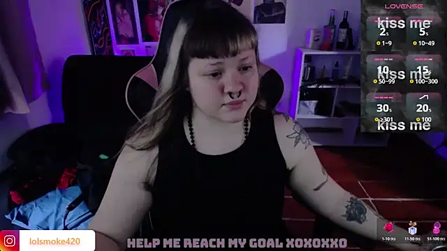 Bdsm_and_fries webcam