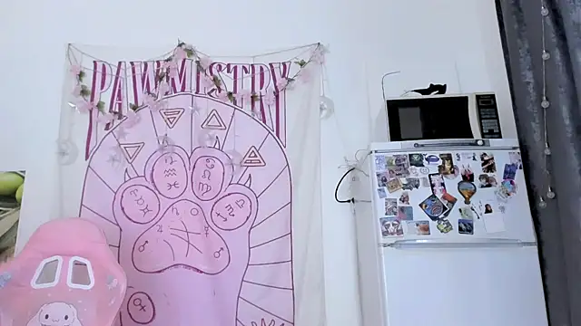 Holy420lolii webcam