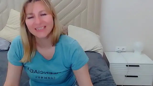 Incredible_Ariela webcam