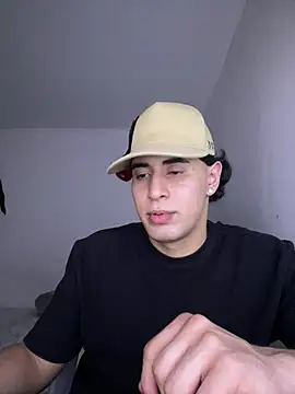 Maximuz1920 webcam