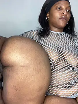 MeekyCurvyAss webcam