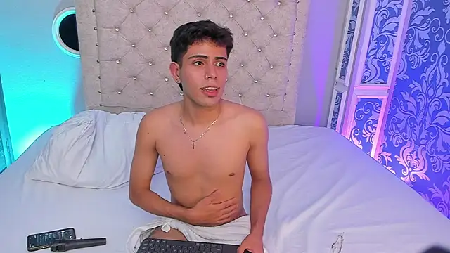 hunterwest06 webcam