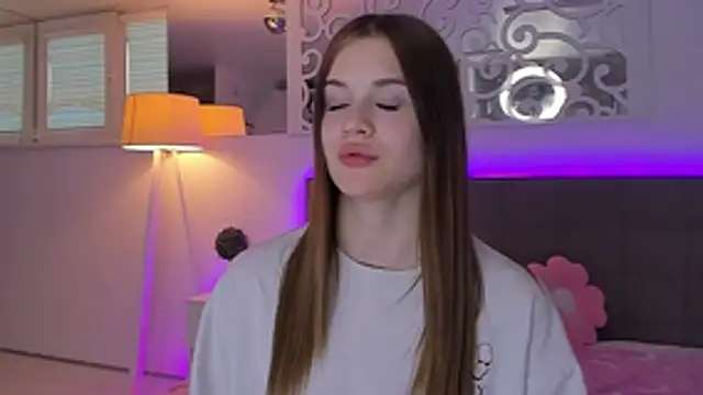 LuisaClover webcam