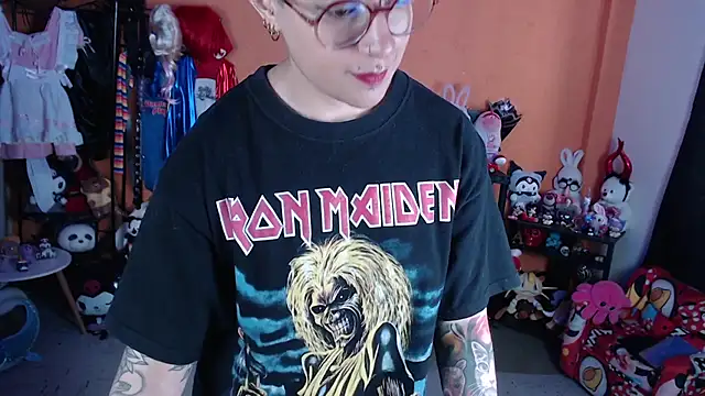 MissMiia2 webcam