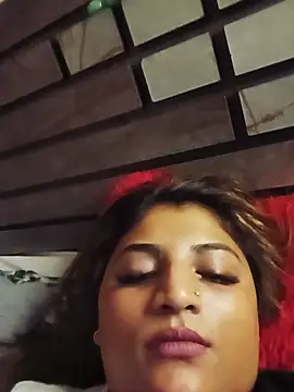 Sanaya_Gil webcam
