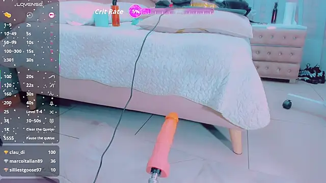 EmilyZaennz webcam