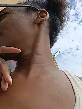 Jasmine_FullsShine webcam