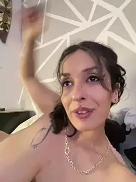 Piggiteablacktea webcam