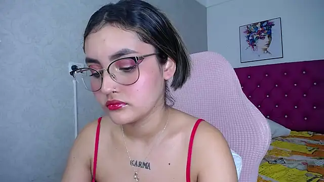kathe-mills235 - Kathe-mills235's free webcam - UK Sex Cams
