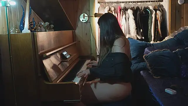 VanessaDoyle webcam