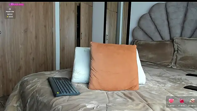 manucute_23_ webcam
