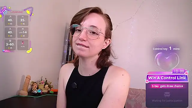 Elise_Nyx webcam