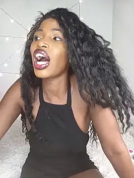 XOXOebony webcam