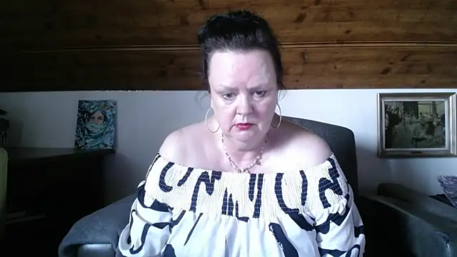 TiffanyMature webcam